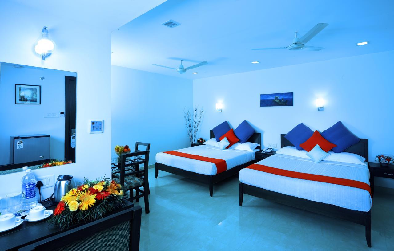 Hotel Green Dreams Kochi Esterno foto