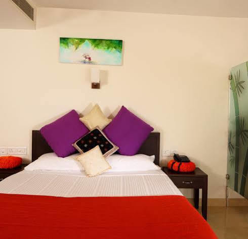 Hotel Green Dreams Kochi Esterno foto